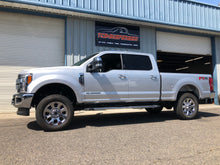 Load image into Gallery viewer, 2017-2020 F250/F350 TCS 2.5&quot; LEVELING KIT STAGE 1